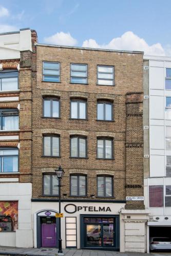 Mulberry South Penthouse - image 3