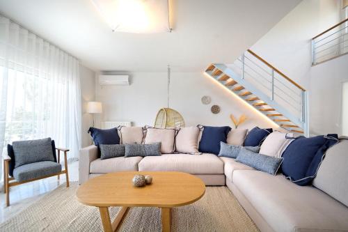 Triplex Villa Gardenia Glyfada sea view, Athen