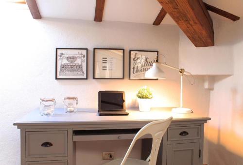 Accanto Al Centro B&B – Prato, MT