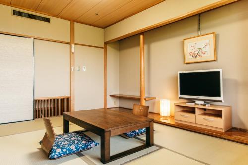 Japanese-style Room with 6 Tatami (MAX 3 Adults)