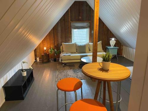 Koselig loftsleilighet med peis, bad og kjøkken - Apartment - Hafjell / Lillehammer