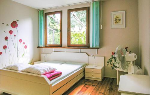 3 Bedroom Beautiful Home In Lubiecin in Lubiecin