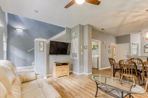 Fun Vacation Villa - image 7