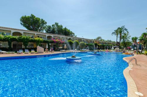 Mariners Club - image 12