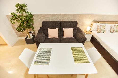 Charming House - Calm and comfort in the center, Seville (photo 7)