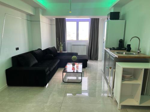 APARTMENT 27 Old City 5
