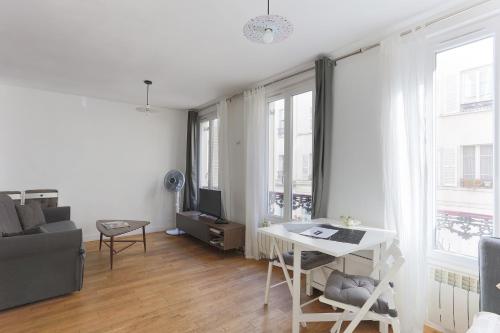 Eiffel Tower Royal Apartment, Париж