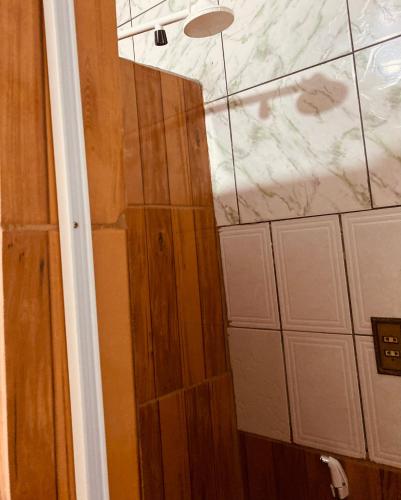 Single Room with Bathroom image 4