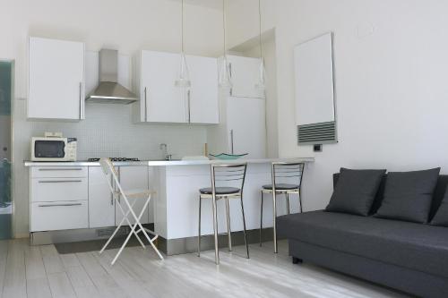  Design Canal Apartment in Corsico