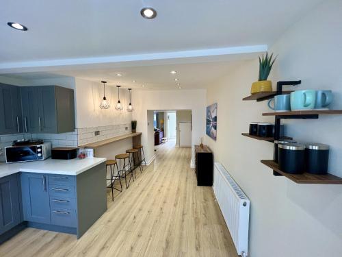 مطبخ, mySTAYINN Tomnahurich Guest House in Dalneigh