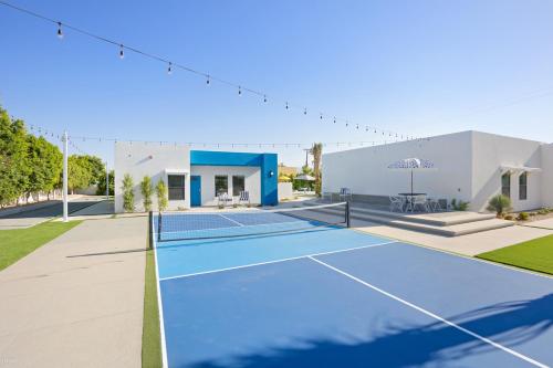 Pickleball Palms - image 3