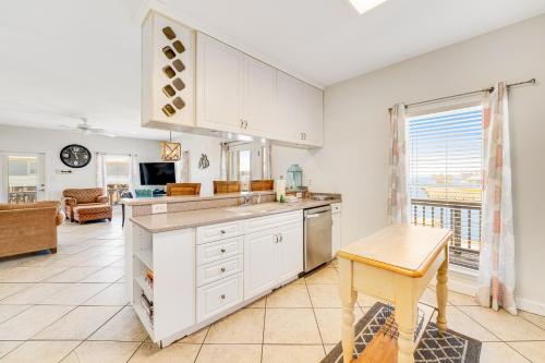 Relax by the Bay in Fort Morgan