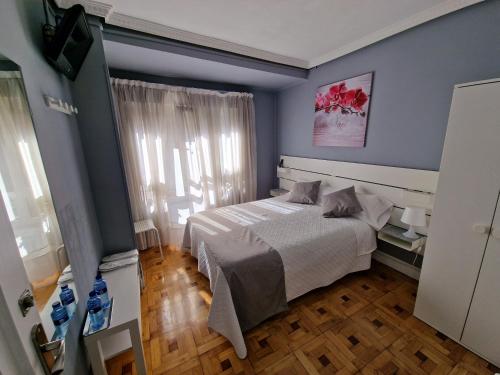 Hostal Fidalgo - image 2