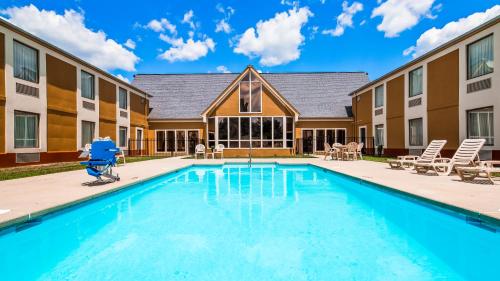 SureStay Plus Hotel by Best Western Wytheville