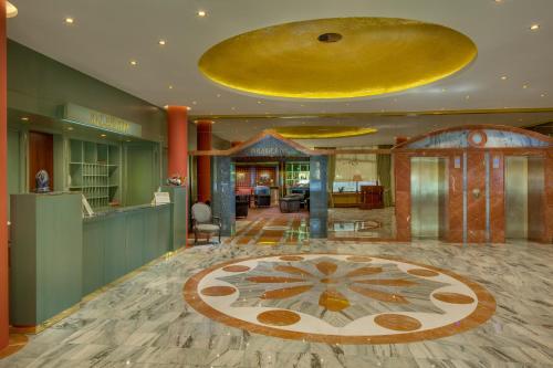 薩沃伊酒店 Hotel Savoy