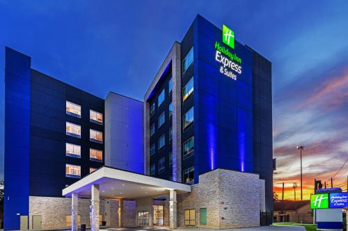 Holiday Inn Express & Suites - Houston - N Downtown, an IHG Hotel