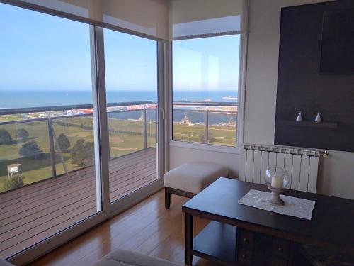 Departamento PREMIUM VISTA PLENA AL MAR CON COCHERA, PILETA Y GIMNASIO