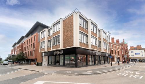 Royal House Stylish Apartments - Chester - Blacon