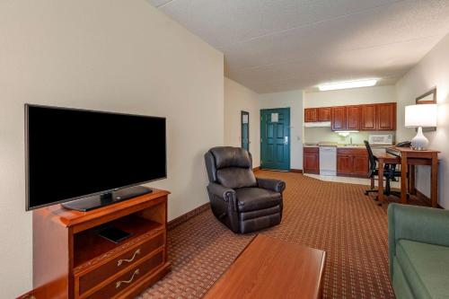 Clarion Suites at the Alliant Energy Center