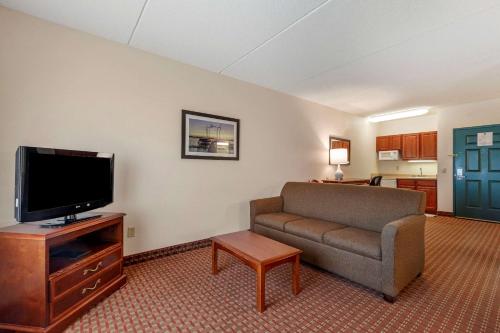 Clarion Suites at the Alliant Energy Center