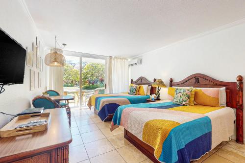 Islander on the Beach 171