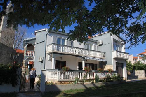 Apartments by the sea Kukljica, Ugljan - 8400