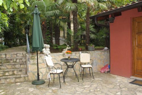 Two-Bedroom Holiday Home image 2