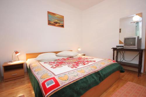 Studio Cres 7984a - image 13