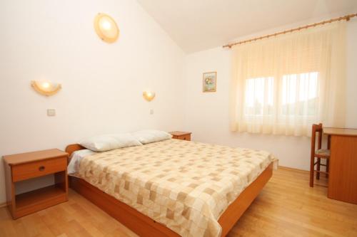 Apartment Bozava 8100a - image 14