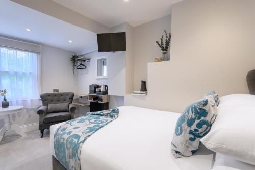 Double Room image 8