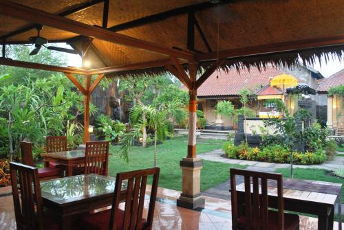 Restoran, Trijaya Guest House Pemuteran in Pemuteran