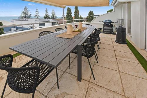 Seacliff Beach Retreat Lux, Modern, Seaviews, 3BR, Balcony in Seacliff