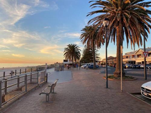 Seacliff Beach Retreat Lux, Modern, Seaviews, 3BR, Balcony in Seacliff