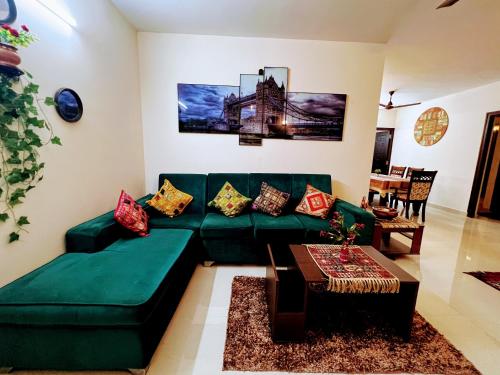 Luxurious 3BHK vacation home amidst the city.