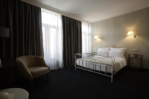 Redline Hotel — Photo 2