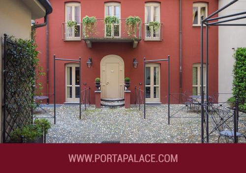 Porta Palace Apartments