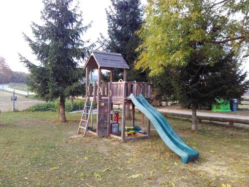 Apartmán na farmě u koní (Apartman na farme u koni) in Zduchovice