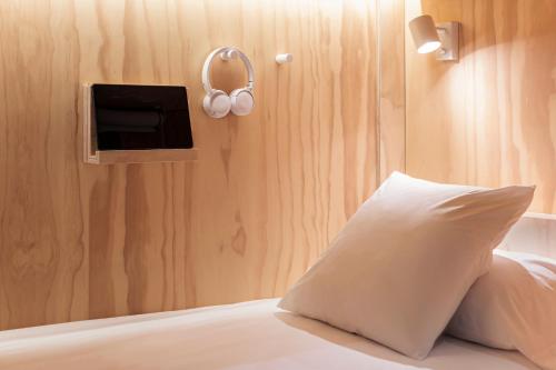 Colo Colo Hostel - Single Private Beds