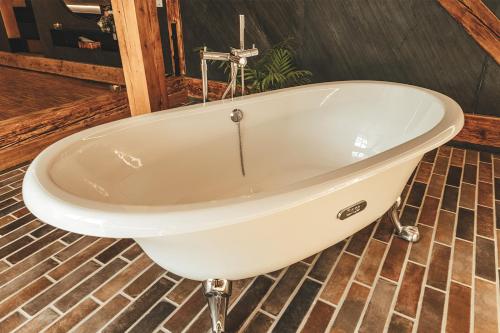 Spa, Vila Na Landeku in Petrkovice