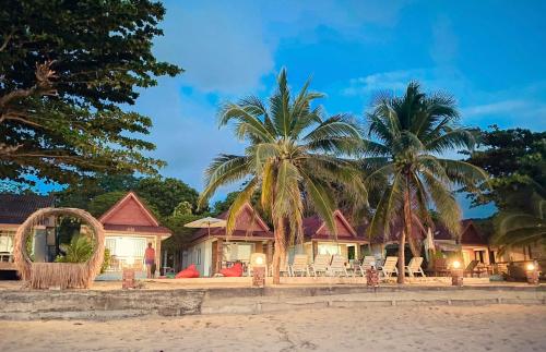 沙灘, 蘭塔天堂海灘度假村 (Lanta Paradise Beach Resort) in 運河海灘