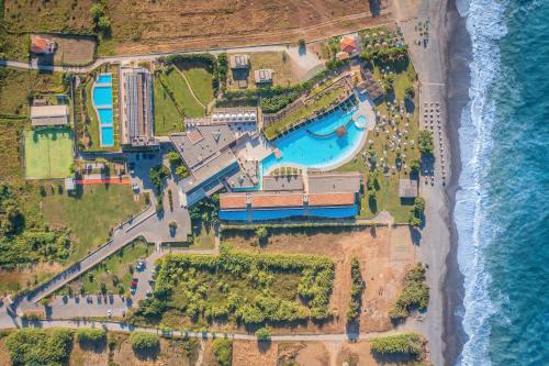 Giannoulis – Cavo Spada Luxury Sports & Leisure Resort & Spa