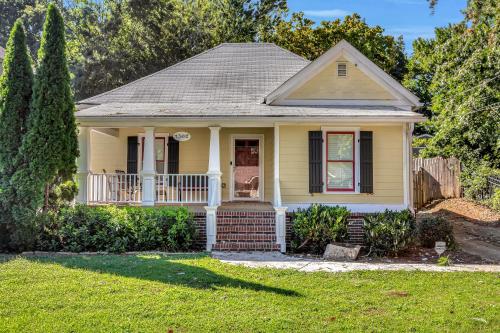 College Park Cottage in Atlanta, USA