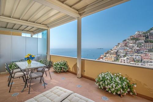 399315917 Palazzo Margherita