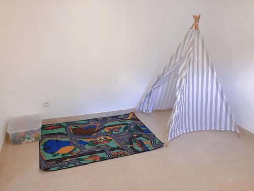 petite maison avec jardin dans banlieue de Paris in Cormeilles-en-Parisis