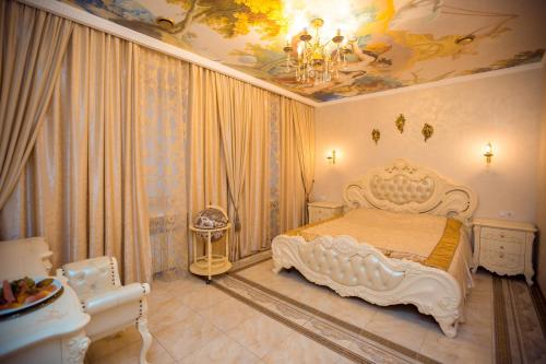 Baccara Hotel - image 12