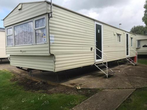 3 bedrooms, 6 beds