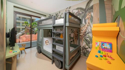 399343270 Holiday Inn Resort Samui Bophut Beach by IHG