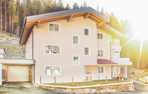  2 Bedroom Amazing Apartment In Schmirn, Unterkunft in Schmirn