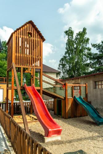Laste mänguväljak, Penzion La Piccolina in Nový Bor