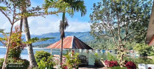 Beach Guest House in Maninjau